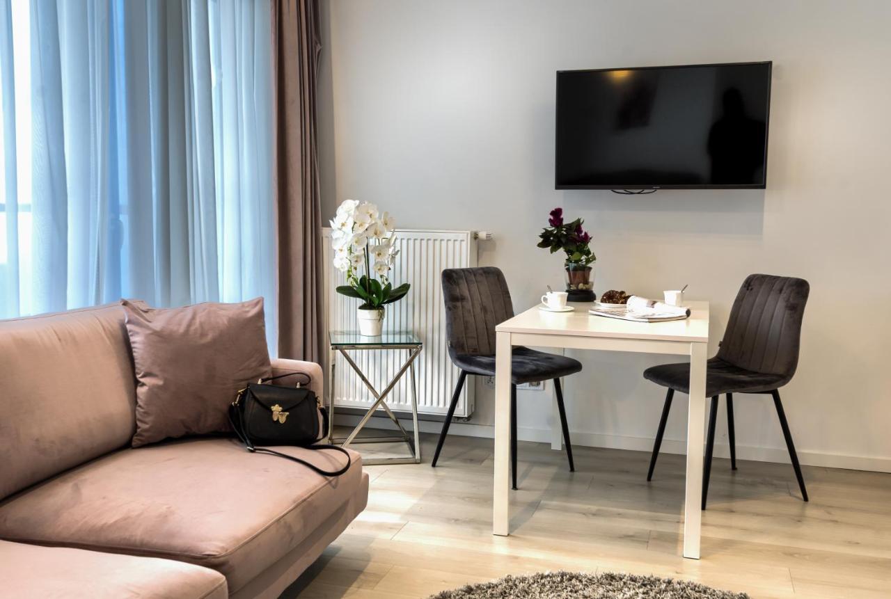 Wola Luxury Stay Warszawa Zewnętrze zdjęcie